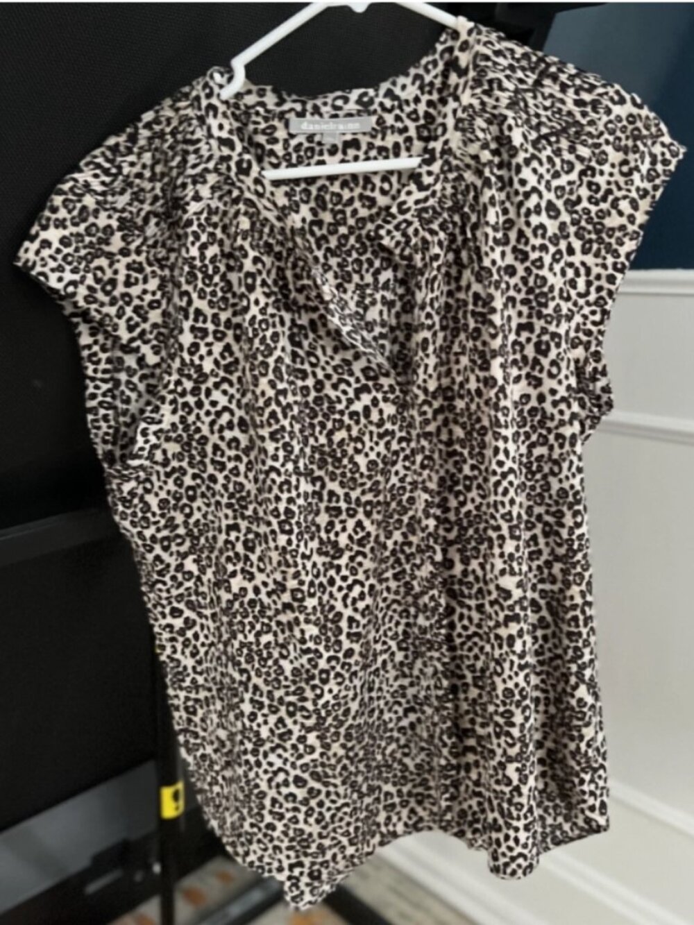 Daniel Rainn Leopard Print Sleeveless Top XL, Excellent Condition